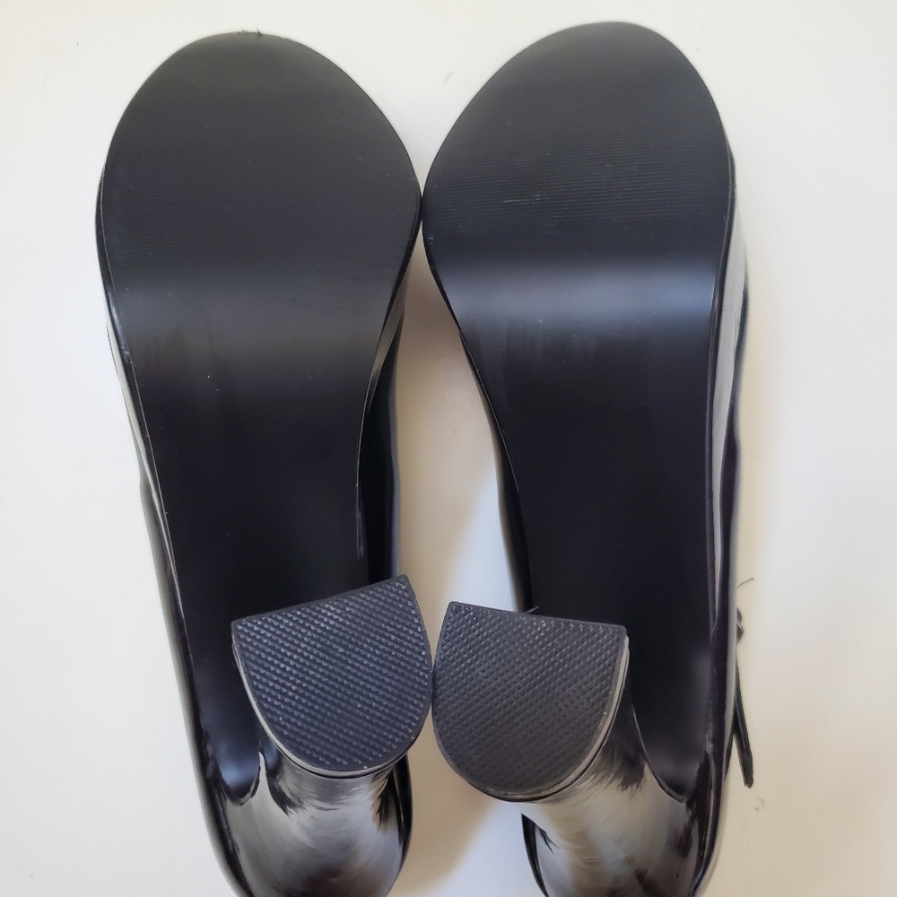 NEW Black Patent Leather Mary Jane Heels - Picture 6 of 6
